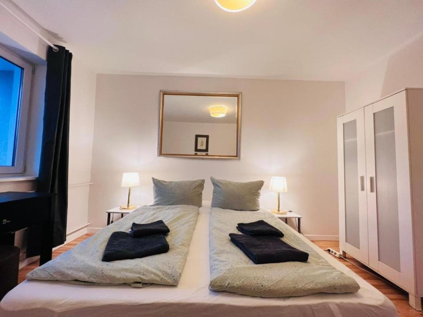 Apartment West 3